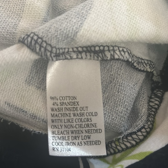 Crown & Ivy Beach Petite L Elephant Blue Green Pullover - Picture 6 of 6